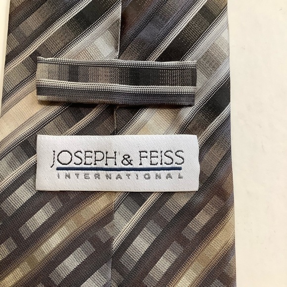 JOSEPH & FEISS Neutral Stripe Woven Silk Tie - Picture 6 of 11